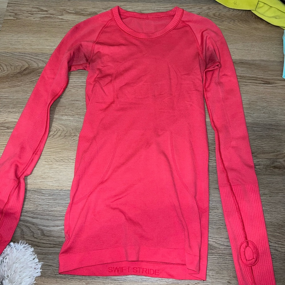 Lululemon Swiftly Tech Long Sleeve